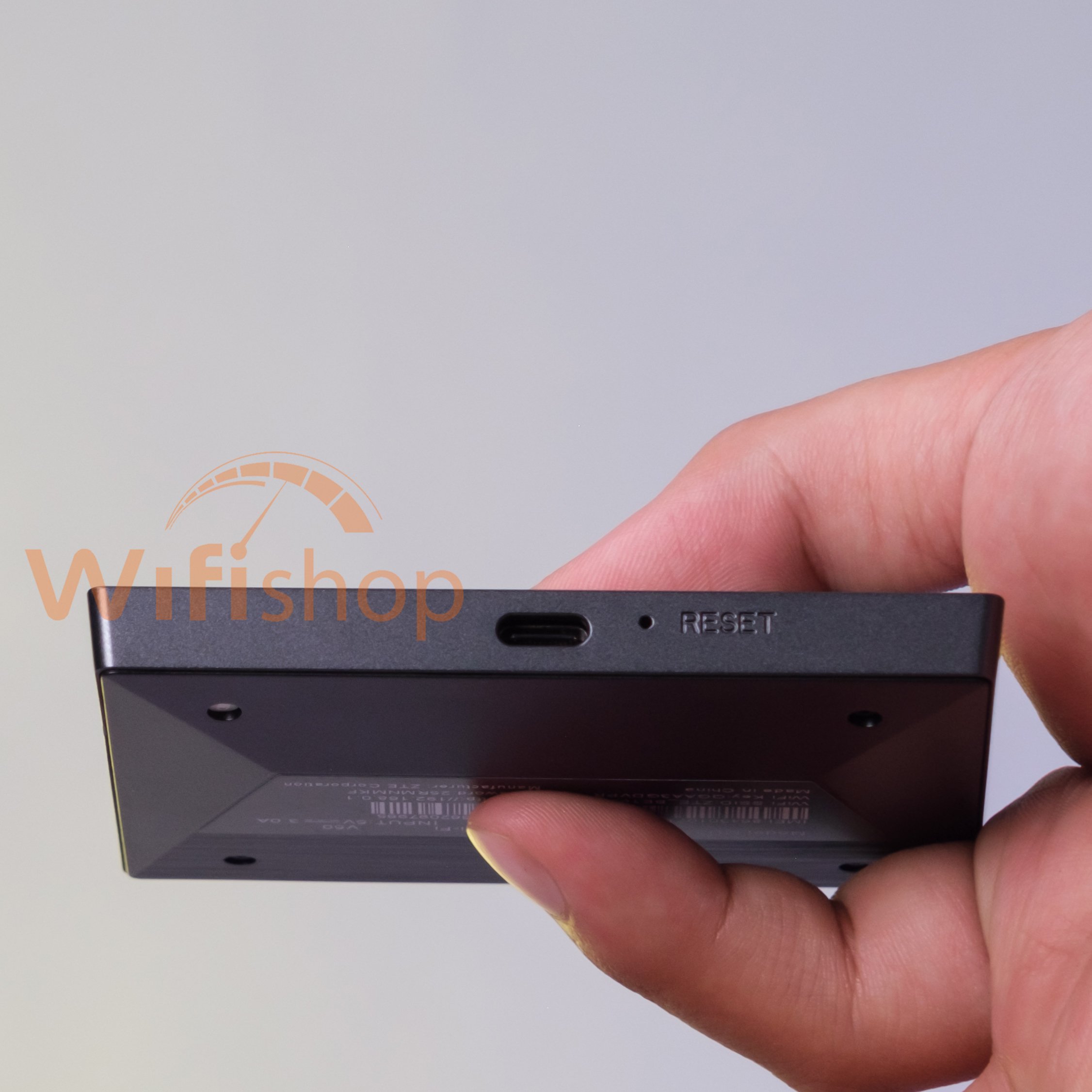 Bộ Phát Wifi 5G ZTE V50 5G (MU3351) tốc độ 1.83 Gbps